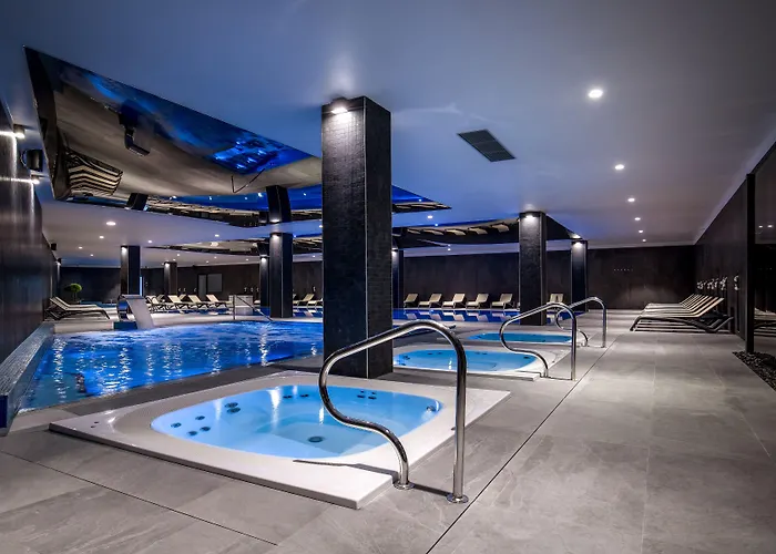 Szálloda Mountain 5* 5*