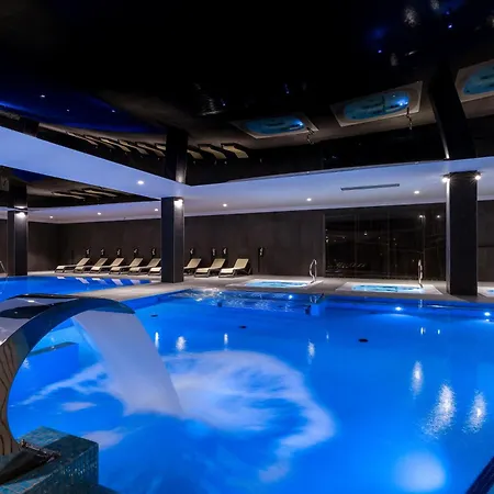 Mountain 5* Hotell