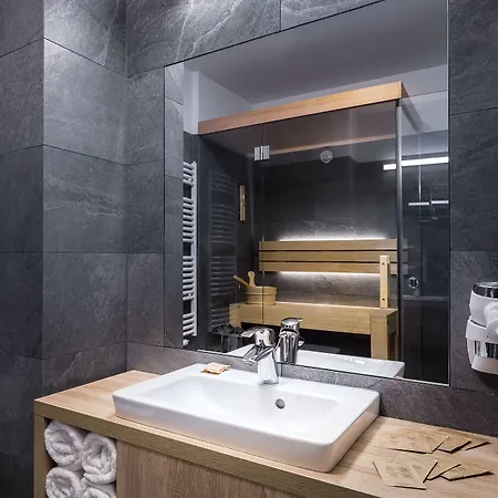 Mountain 5* فندق