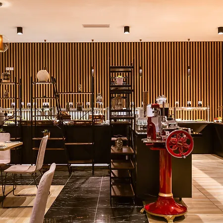 فندق Mountain 5* كارباش