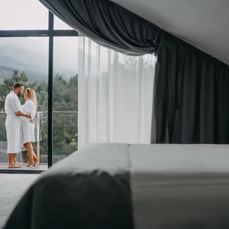 Mountain 5* فندق كارباش