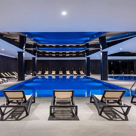 Mountain 5* فندق 5*